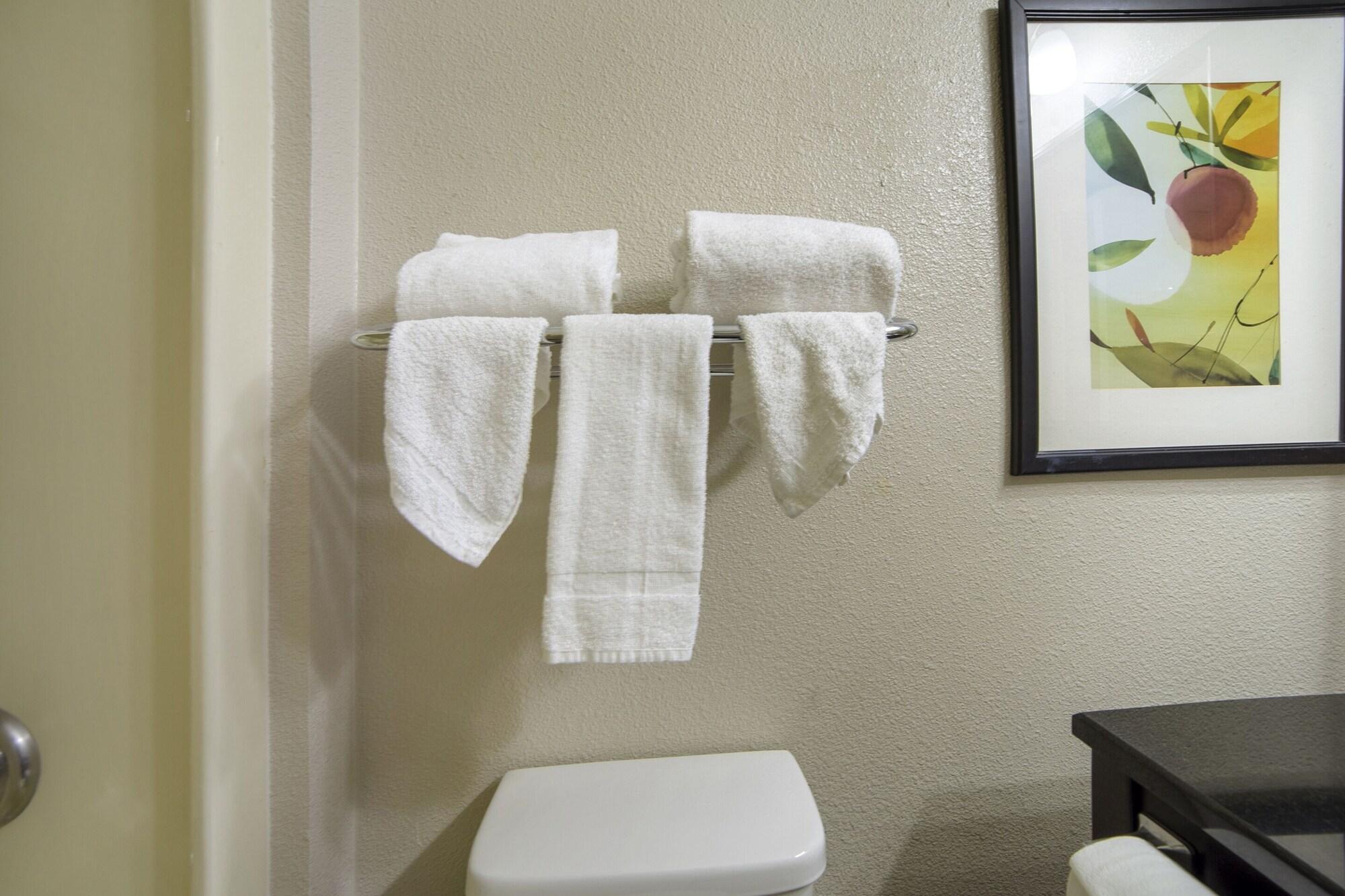 Econo Lodge Inn And Suites Dentsville Екстериор снимка