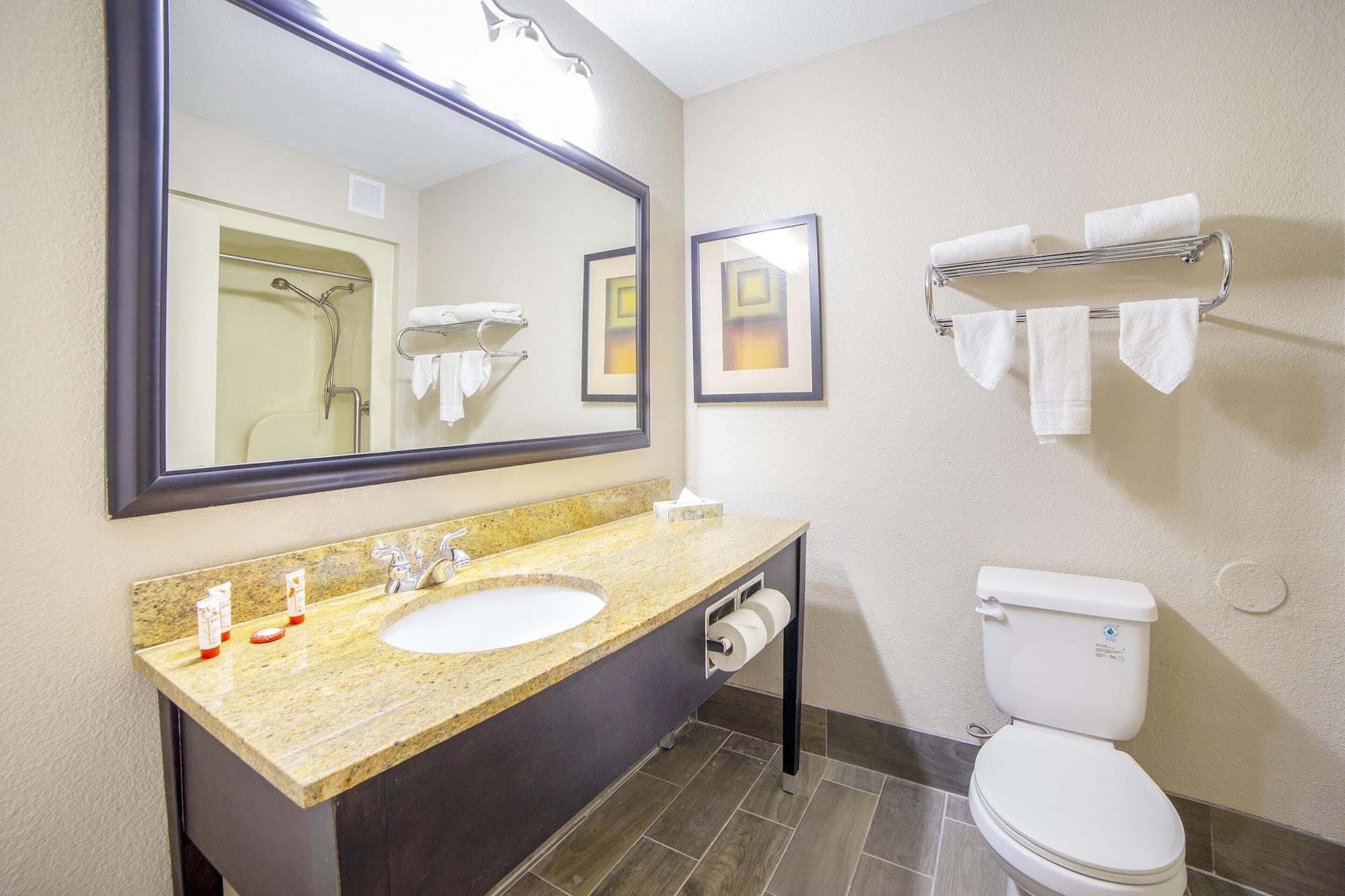 Econo Lodge Inn And Suites Dentsville Екстериор снимка